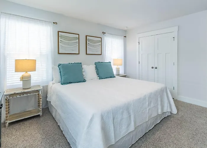 Serenity Salty Intentions At 14334 Gardenglen Drive Holiday home