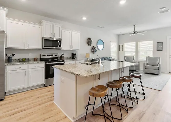 Serenity Salty Intentions At 14334 Gardenglen Drive Holiday home