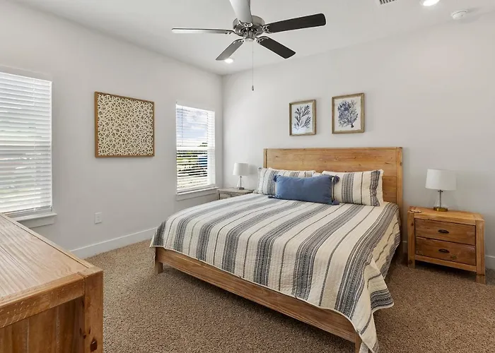 Serenity Salty Intentions At 14334 Gardenglen Drive Pensacola